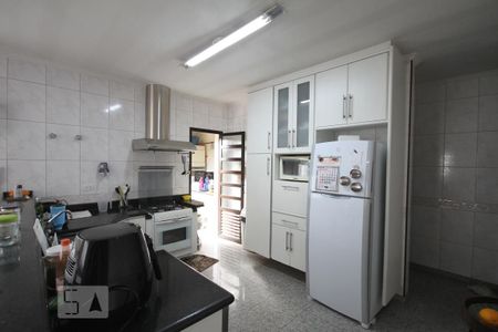 Casa à venda com 435m², 4 quartos e 8 vagasCozinha