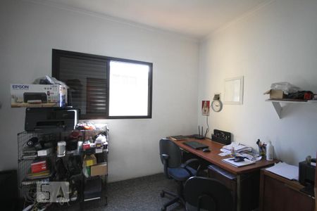 Casa à venda com 435m², 4 quartos e 8 vagasEscritório