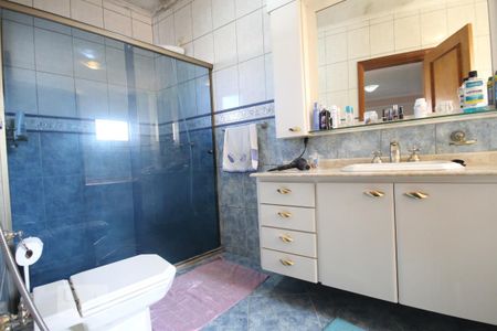 Casa à venda com 435m², 4 quartos e 8 vagasSuíte 1