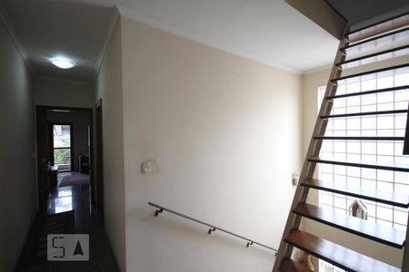 Casa à venda com 435m², 4 quartos e 8 vagasCorredor