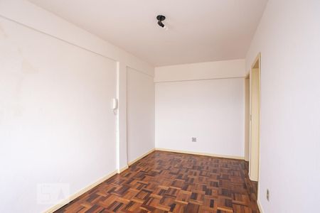 Sala/Quarto de kitnet/studio à venda com 1 quarto, 35m² em Centro Histórico, Porto Alegre