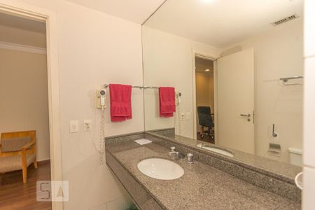 Studio à venda com 35m², 1 quarto e 1 vaga Studio à venda com 35m², 1 quarto e 1 vagaBanheiro