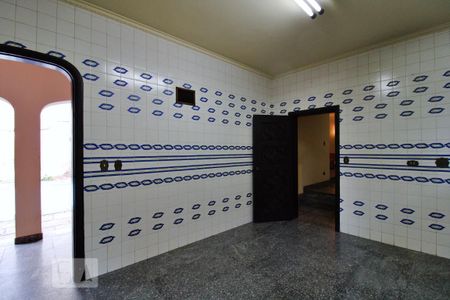 Casa à venda com 900m², 4 quartos e 6 vagas Casa à venda com 900m², 4 quartos e 6 vagasCopa