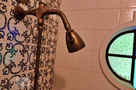 Casa à venda com 900m², 4 quartos e 6 vagas Casa à venda com 900m², 4 quartos e 6 vagasBanheiro da Suíte 2