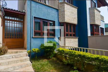 Casa à venda com 200m², 4 quartos e 4 vagasÁrea de Entrada