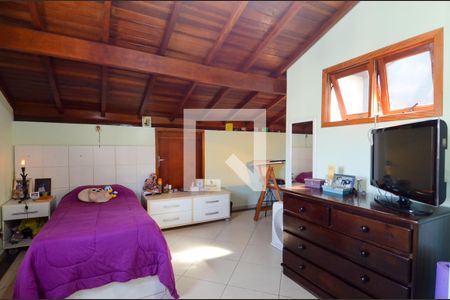 Casa à venda com 200m², 4 quartos e 4 vagasQuarto 4 - Sótão