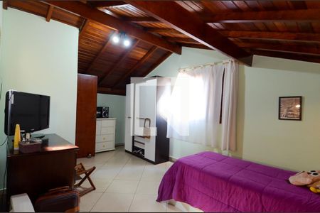 Casa à venda com 200m², 4 quartos e 4 vagasQuarto 4 - Sótão