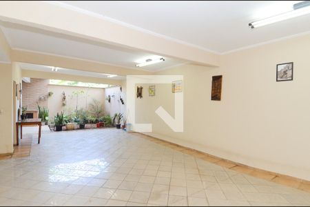 Casa à venda com 200m², 4 quartos e 4 vagasGaragem