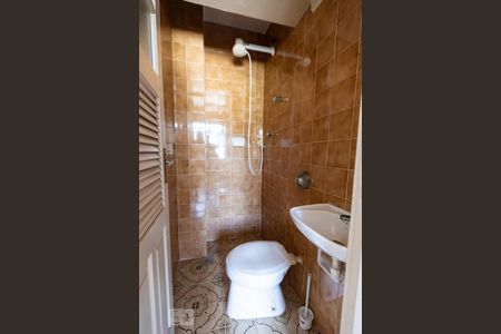 Apartamento para alugar com 245m², 3 quartos e 2 vagas Apartamento para alugar com 245m², 3 quartos e 2 vagasBanheiro de Serviço