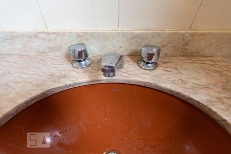 Apartamento para alugar com 245m², 3 quartos e 2 vagas Apartamento para alugar com 245m², 3 quartos e 2 vagasBanheiro