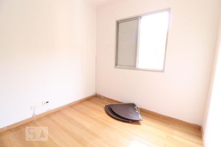 Quarto 1 de apartamento para alugar com 2 quartos, 60m² em Vila Firmiano Pinto, São Paulo