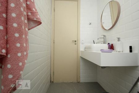 Apartamento à venda com 212m², 4 quartos e 3 vagasBanheiro Social