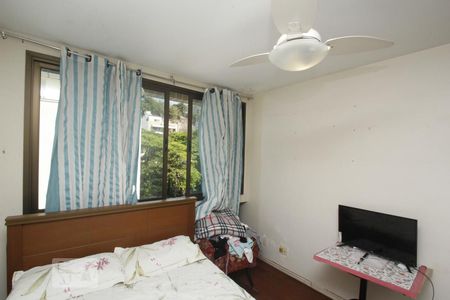 Apartamento à venda com 212m², 4 quartos e 3 vagasQuarto 2