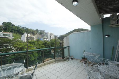 Apartamento à venda com 212m², 4 quartos e 3 vagasCobertura