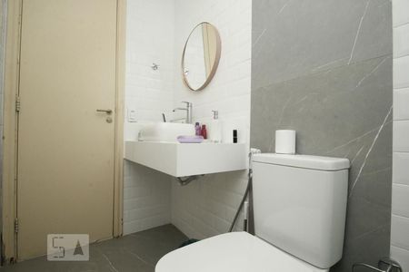 Apartamento à venda com 212m², 4 quartos e 3 vagasBanheiro Social