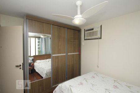 Apartamento à venda com 212m², 4 quartos e 3 vagasQuarto 2