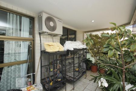 Apartamento à venda com 212m², 4 quartos e 3 vagasVaranda