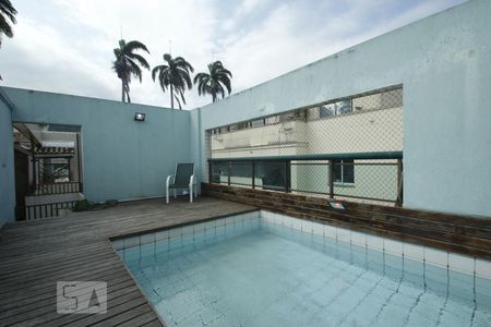 Apartamento à venda com 212m², 4 quartos e 3 vagasCobertura Piscina