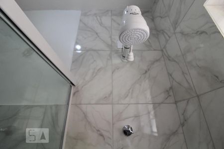 Banheiro de kitnet/studio para alugar com 1 quarto, 40m² em Santo Amaro, São Paulo