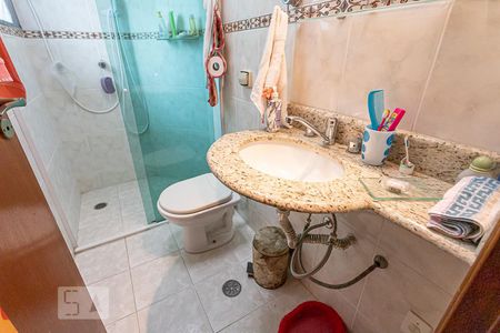 Casa à venda com 235m², 3 quartos e 5 vagasQuarto 2 suite - banheiro 