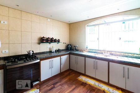 Casa à venda com 287m², 4 quartos e 3 vagasCozinha
