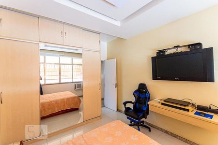 Apartamento à venda com 137m², 3 quartos e sem vaga Apartamento à venda com 137m², 3 quartos e sem vagaSuite 1