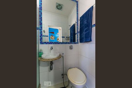 Apartamento à venda com 137m², 3 quartos e sem vaga Apartamento à venda com 137m², 3 quartos e sem vagaBanheiro da Suite 2