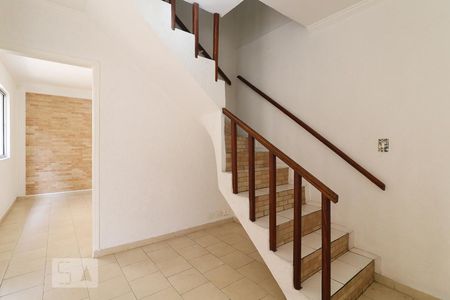 Hall de Entrada da Sala de casa para alugar com 2 quartos, 86m² em Pestana, Osasco