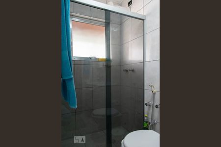 Casa à venda com 487m², 4 quartos e 5 vagasBANHEIRO