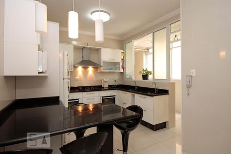 Apartamento para alugar com 240m², 3 quartos e 1 vagaCozinha