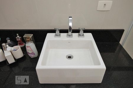 Apartamento para alugar com 240m², 3 quartos e 1 vagaBanheiro da Suíte