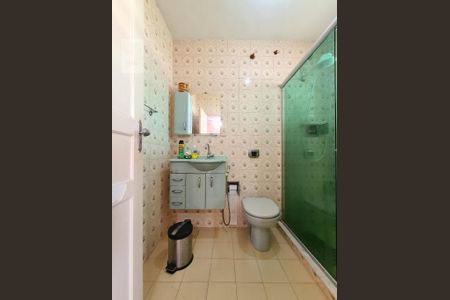 Casa à venda com 150m², 3 quartos e sem vagaBanheiro da Suíte