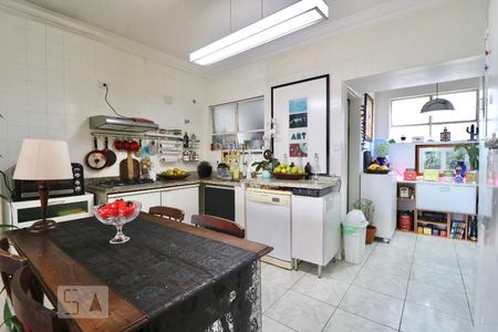 Apartamento à venda com 130m², 3 quartos e 1 vaga Apartamento à venda com 130m², 3 quartos e 1 vagaCozinha