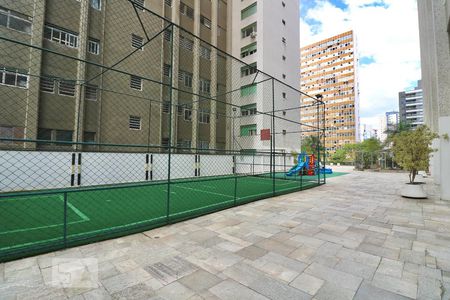 Apartamento à venda com 130m², 3 quartos e 1 vaga Apartamento à venda com 130m², 3 quartos e 1 vagaÁrea comum - Quadra Esportiva