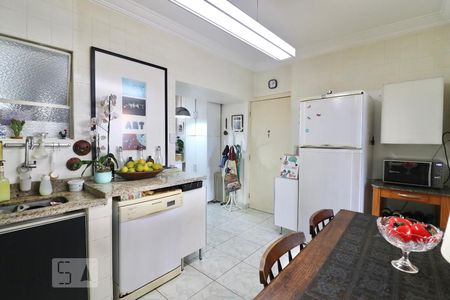 Apartamento à venda com 130m², 3 quartos e 1 vaga Apartamento à venda com 130m², 3 quartos e 1 vagaCozinha