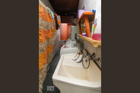 Casa à venda com 358m², 3 quartos e 4 vagas Casa à venda com 358m², 3 quartos e 4 vagasÁrea de Serviço