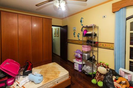 Casa à venda com 358m², 3 quartos e 4 vagas Casa à venda com 358m², 3 quartos e 4 vagasQuarto