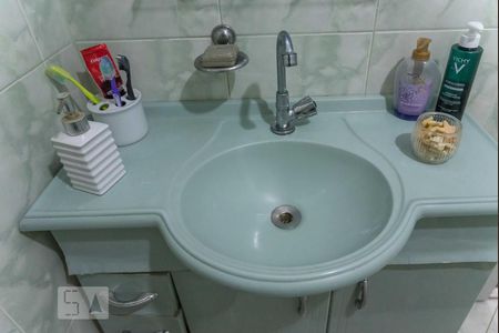 Apartamento à venda com 120m², 4 quartos e 1 vaga Apartamento à venda com 120m², 4 quartos e 1 vagaBanheiro social - Pia