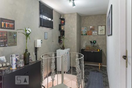 Apartamento à venda com 120m², 4 quartos e 1 vaga Apartamento à venda com 120m², 4 quartos e 1 vagaCobertura