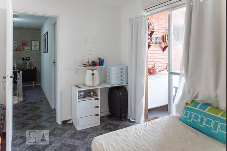 Apartamento à venda com 120m², 4 quartos e 1 vaga Apartamento à venda com 120m², 4 quartos e 1 vagaCobertura
