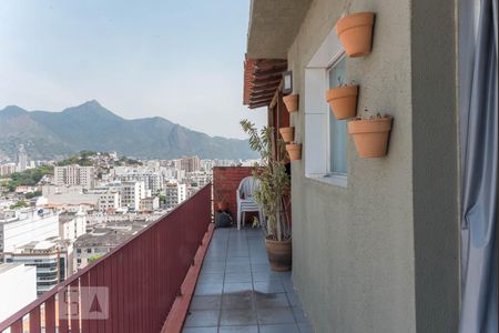 Apartamento à venda com 120m², 4 quartos e 1 vaga Apartamento à venda com 120m², 4 quartos e 1 vagaCobertura