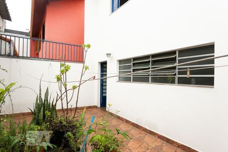 Casa à venda com 160m², 3 quartos e 2 vagas Casa à venda com 160m², 3 quartos e 2 vagasQuintal