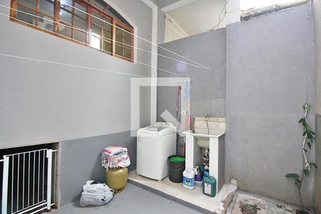 Casa à venda com 175m², 5 quartos e 2 vagasLavanderia