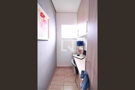 Casa à venda com 175m², 5 quartos e 2 vagasEscritório