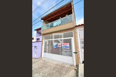 Casa à venda com 175m², 5 quartos e 2 vagasFachada