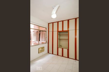 Sala de apartamento para alugar com 1 quarto, 26m² em Copacabana, Rio de Janeiro