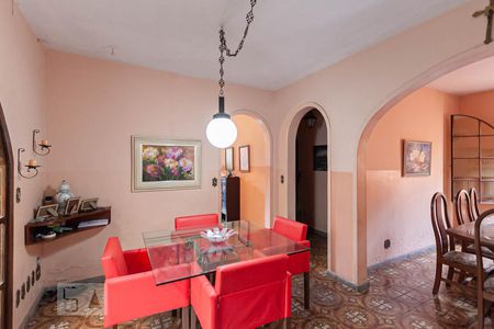 Sala 2 de casa para alugar com 5 quartos, 243m² em Santa Efigênia, Belo Horizonte