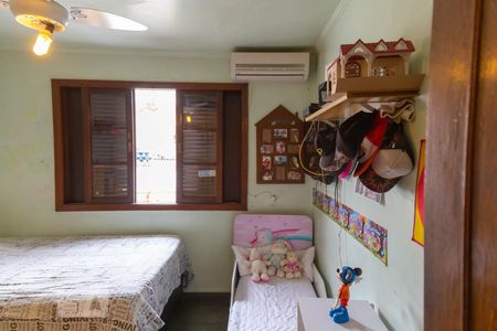 Casa à venda com 200m², 3 quartos e 2 vagas Casa à venda com 200m², 3 quartos e 2 vagasQuarto 1