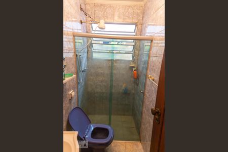 Casa à venda com 200m², 3 quartos e 2 vagas Casa à venda com 200m², 3 quartos e 2 vagasBanheiro Social