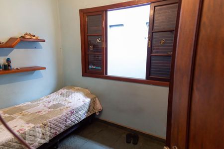 Casa à venda com 200m², 3 quartos e 2 vagas Casa à venda com 200m², 3 quartos e 2 vagasQuarto 2